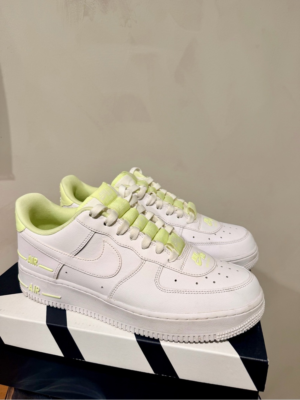 Nike Air Force 1'07 LV8 Double Air Pack White Barely Volt